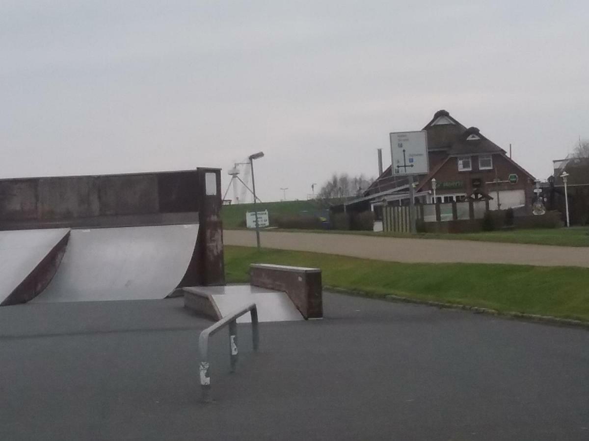 Familienurlaub In Ostfriesland Fuer Max 7 Pers In 2 Wohnungen, Auch Einzeln Wohnungen Utarp Exterior foto